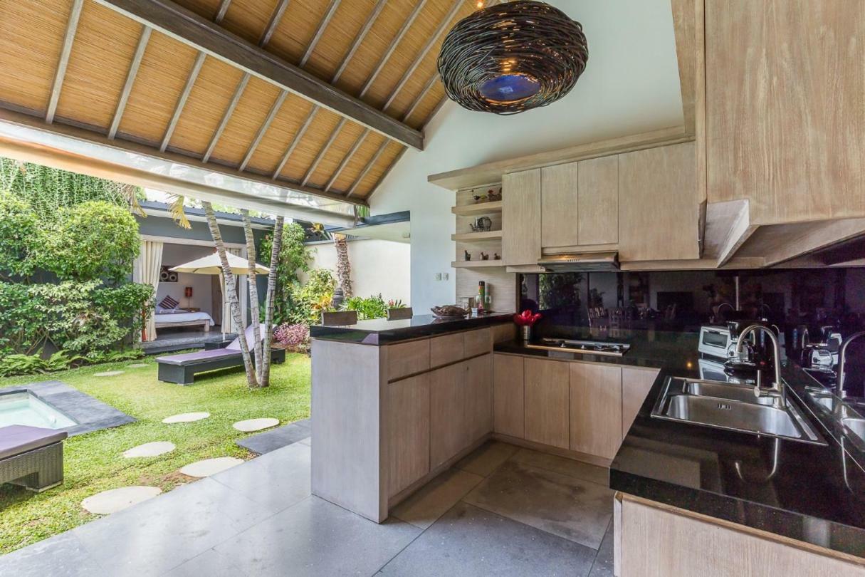Villa Nuri Merah 1 Kerobokan Buitenkant foto