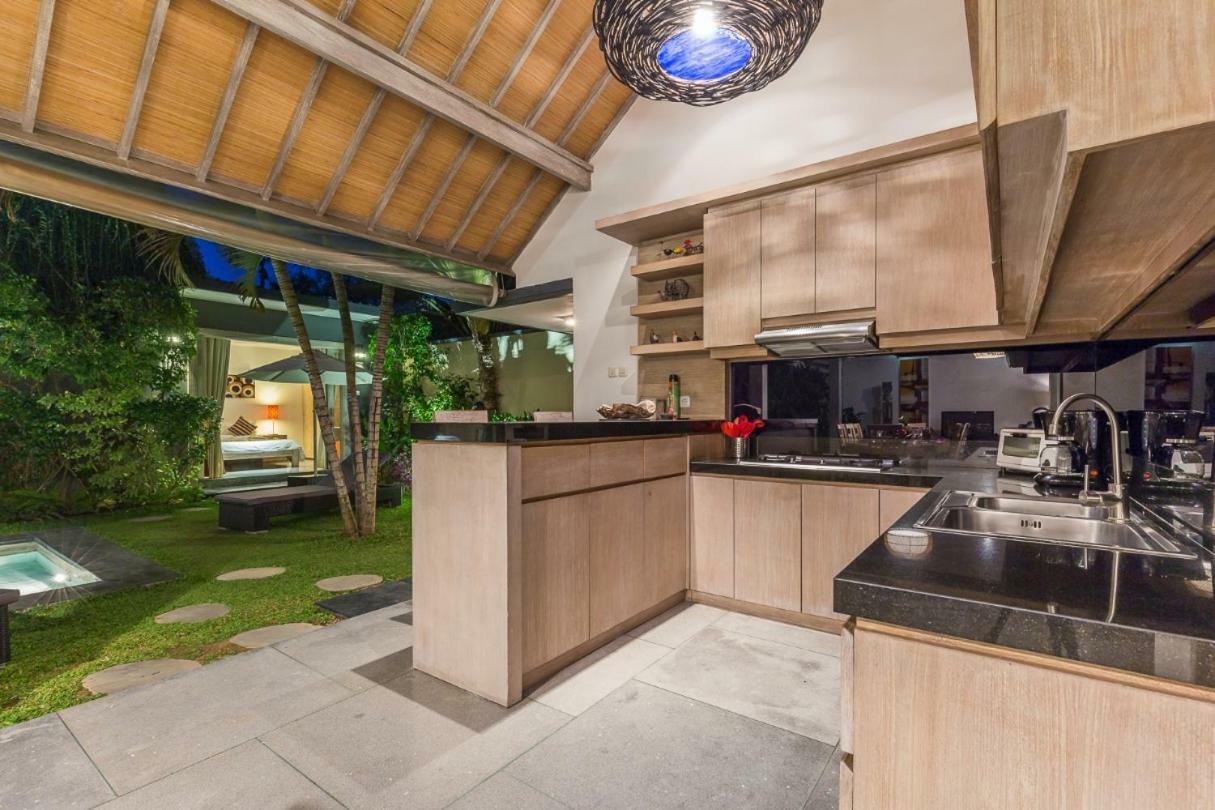 Villa Nuri Merah 1 Kerobokan Buitenkant foto