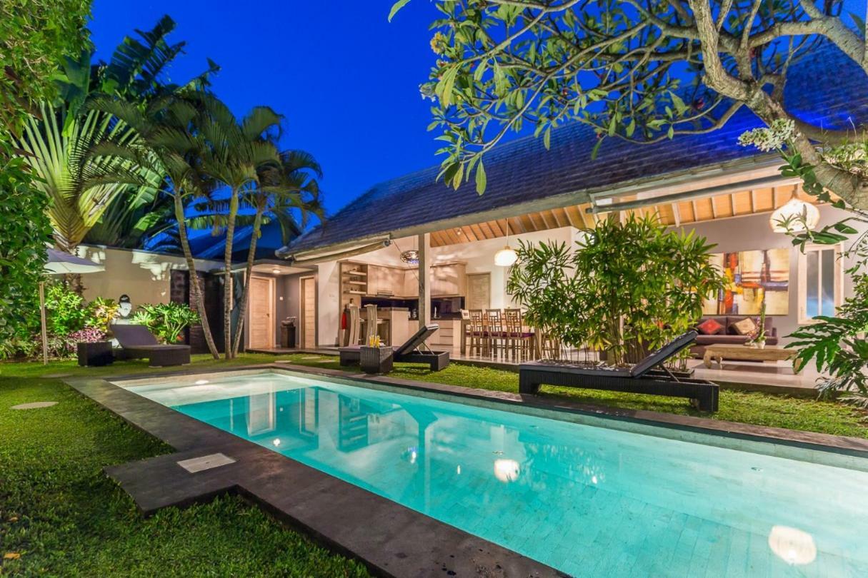 Villa Nuri Merah 1 Kerobokan Buitenkant foto