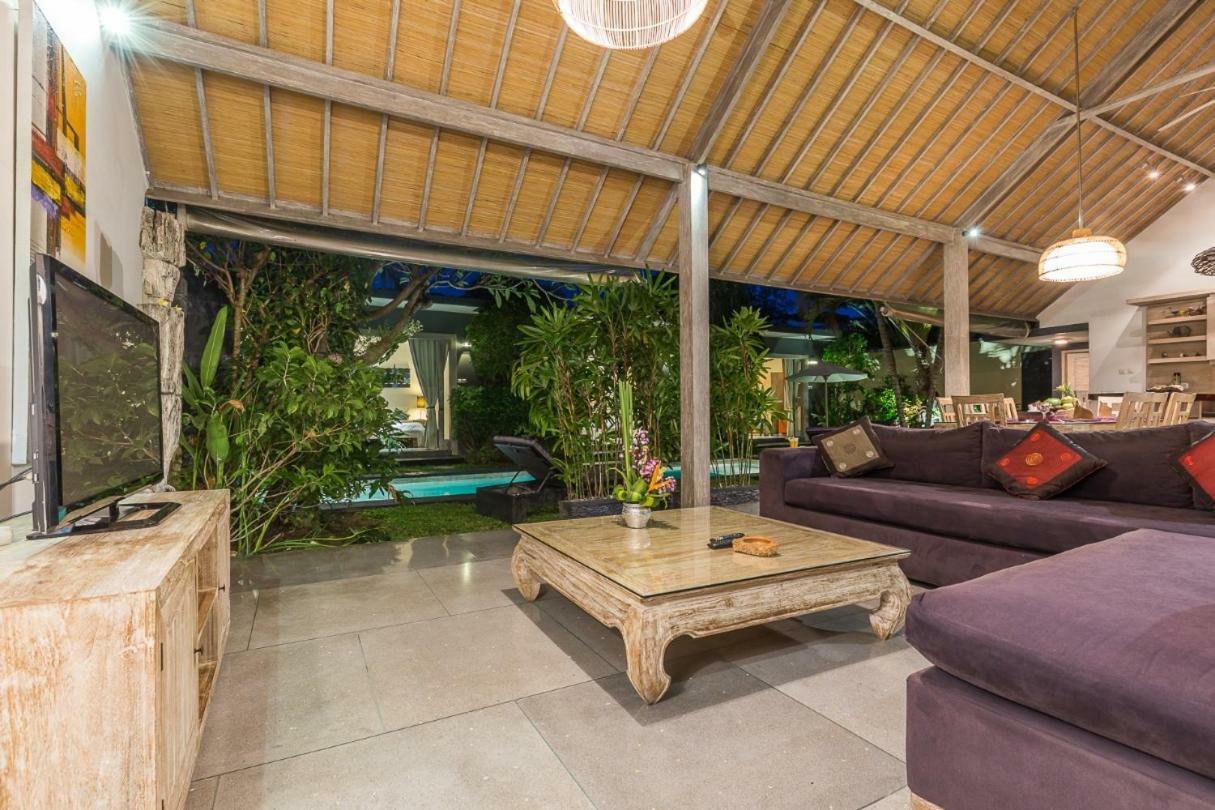 Villa Nuri Merah 1 Kerobokan Buitenkant foto